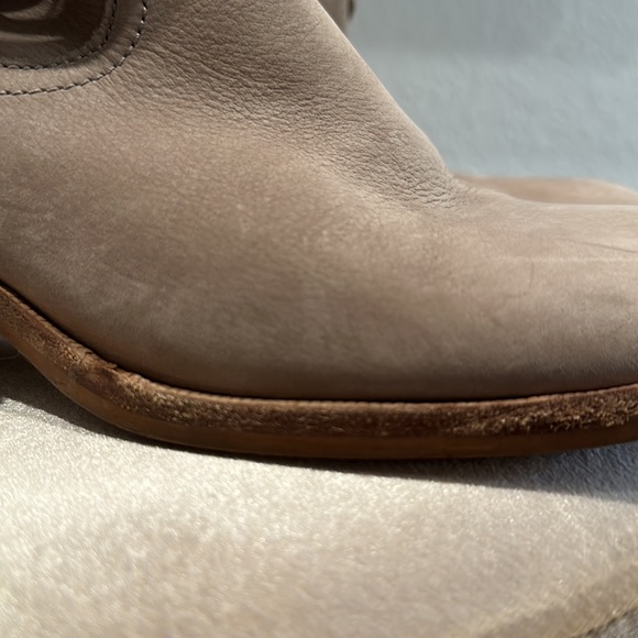 UGG Elora Women’s Boots - Picture 5 of 13